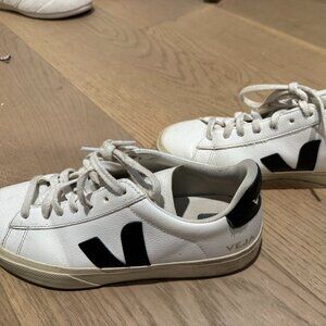 VEJA Campo Size 39